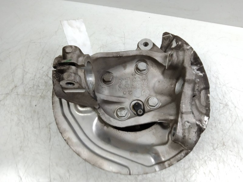 Recambio de mangueta delantera derecha para bmw serie 3 berlina (e90) 318d referencia OEM IAM   