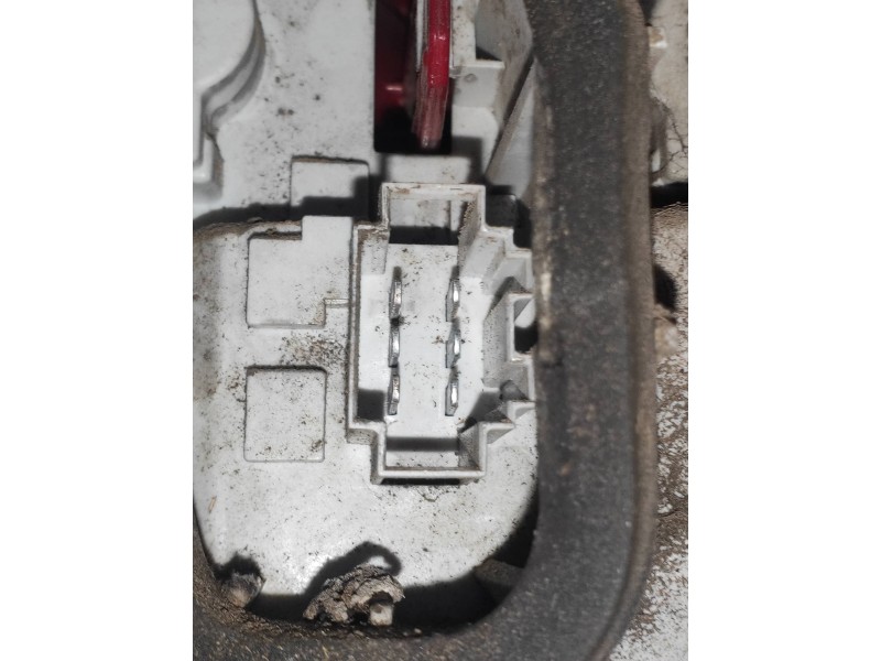 Recambio de piloto trasero izquierdo para skoda yeti active referencia OEM IAM 5L0945095 5L0945111 
