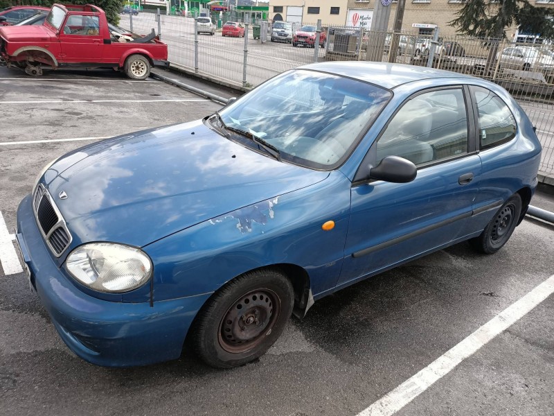 daewoo lanos del año 1999