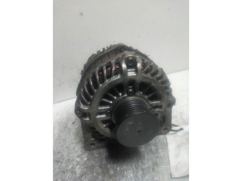 Recambio de alternador para renault koleos dynamique pack1 referencia OEM IAM 23100JG71A  