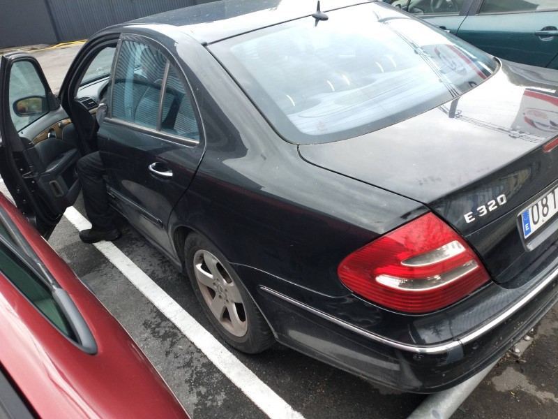 mercedes clase e (w211) berlina del año 2006