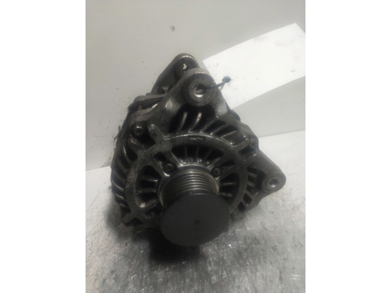 Recambio de alternador para renault master kasten 2.3 dci diesel fap energy cat referencia OEM IAM 231001822R  
