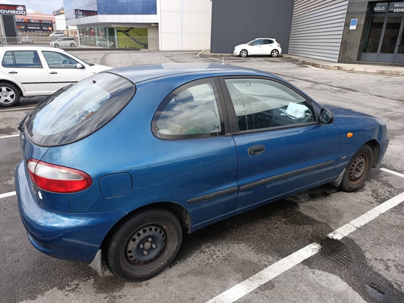 daewoo lanos del año 1999