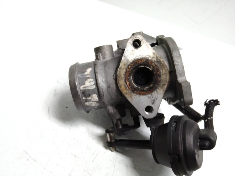 Recambio de valvula egr para seat ibiza (6k1) stella referencia OEM IAM 038129637  