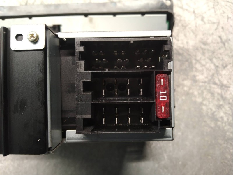 Recambio de sistema audio / radio cd para mg rover serie 75 (rj) 2.0 cdt classic referencia OEM IAM XQD101043PUY  