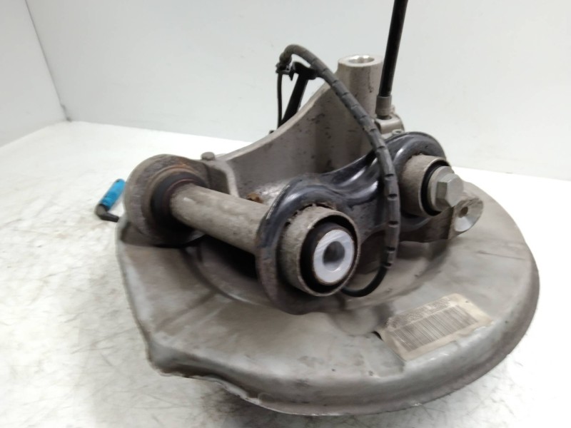 Recambio de mangueta trasera derecha para bmw serie 5 berlina (e60) 3.0 turbodiesel cat referencia OEM IAM   