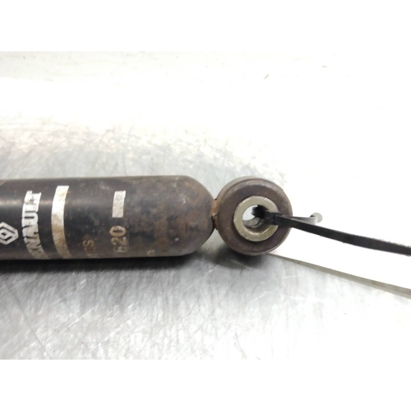 Recambio de amortiguador trasero para renault clio i fase i+ii (b/c57) 1.2 referencia OEM IAM 7700822620  