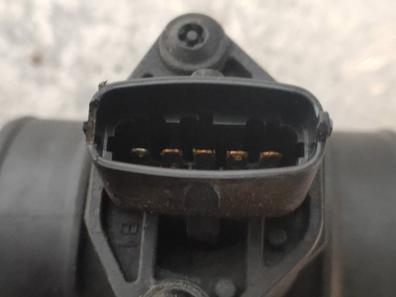 Recambio de caudalimetro para kia carens 2.0 crdi ex monovolumen referencia OEM IAM 0261002447 2816427000 BOSCH