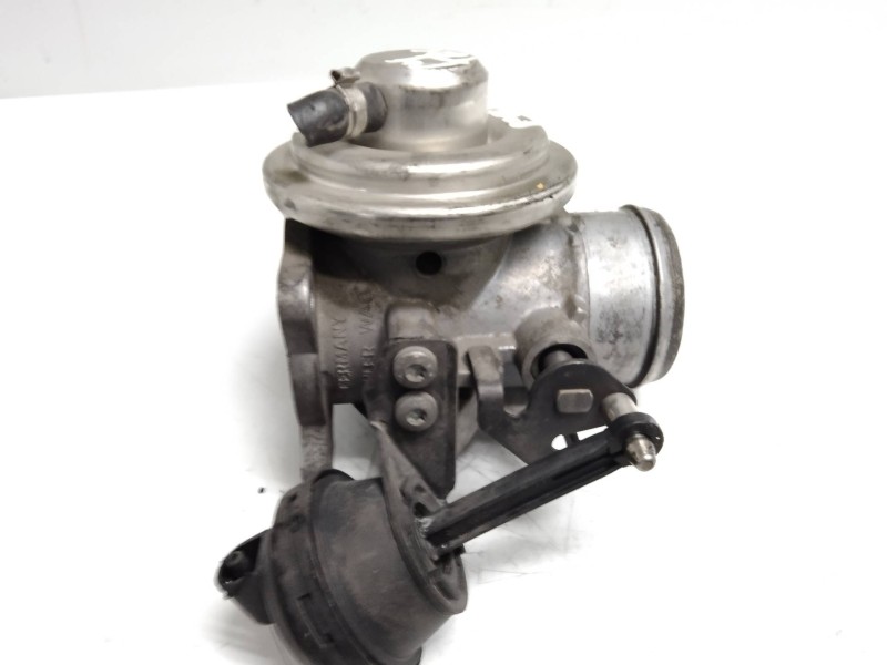 Recambio de valvula egr para volkswagen polo berlina (6n2) trendline referencia OEM IAM 038129637  