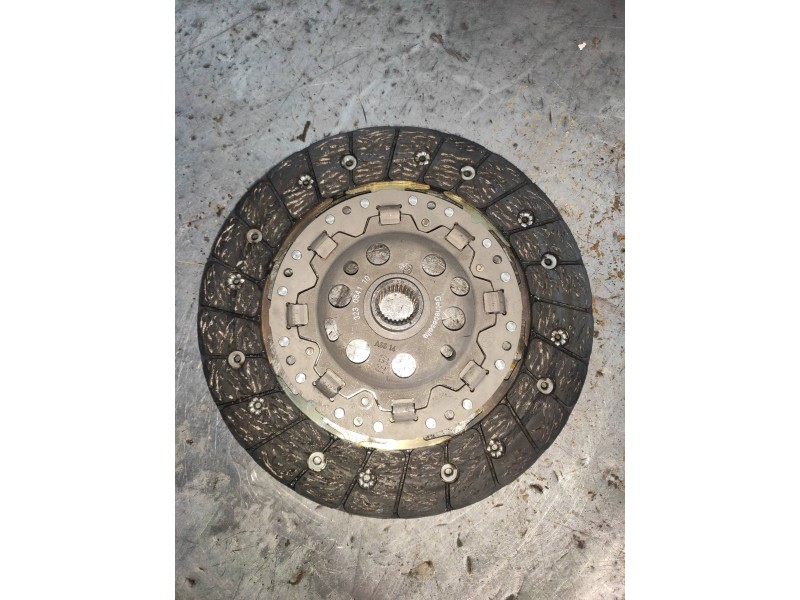 Recambio de kit embrague para skoda yeti active referencia OEM IAM   