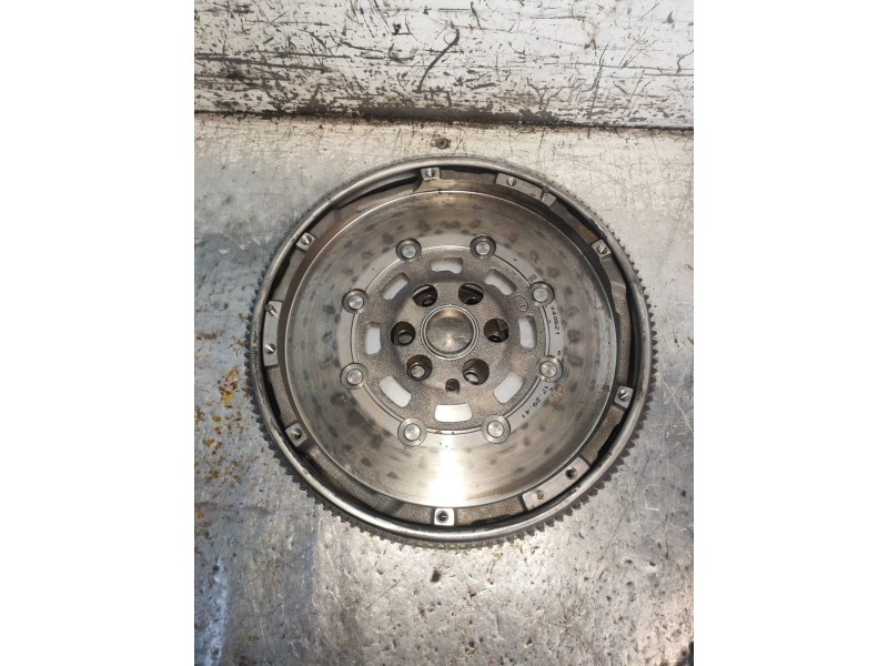 Recambio de kit embrague para skoda yeti active referencia OEM IAM   