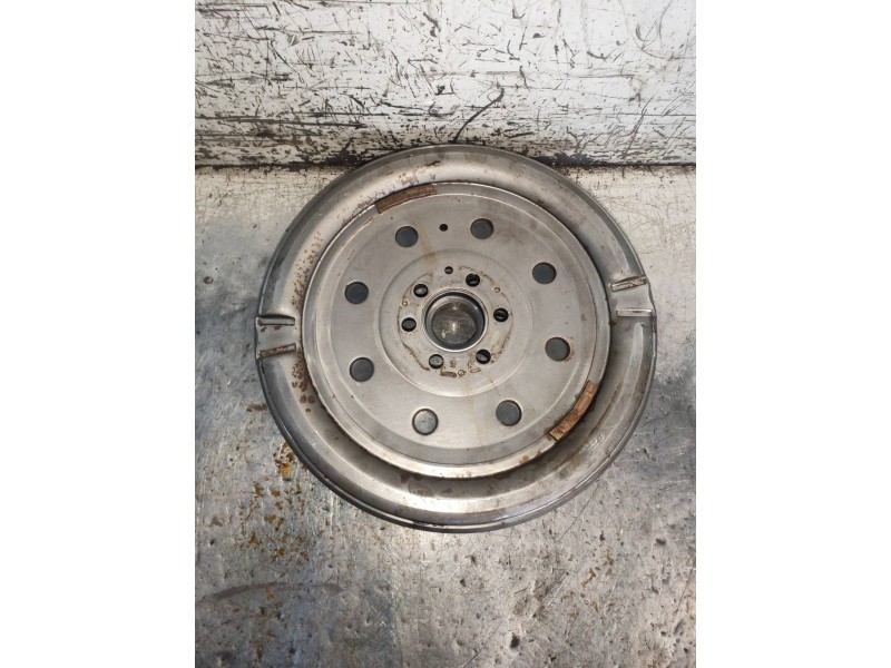 Recambio de kit embrague para skoda yeti active referencia OEM IAM   