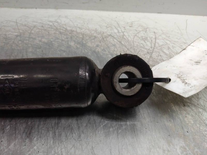 Recambio de amortiguador trasero para renault clio iii 1.5 dci diesel fap referencia OEM IAM   