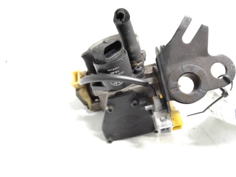 Recambio de caja mariposa para peugeot 605 2.0 cat referencia OEM IAM N34022831  