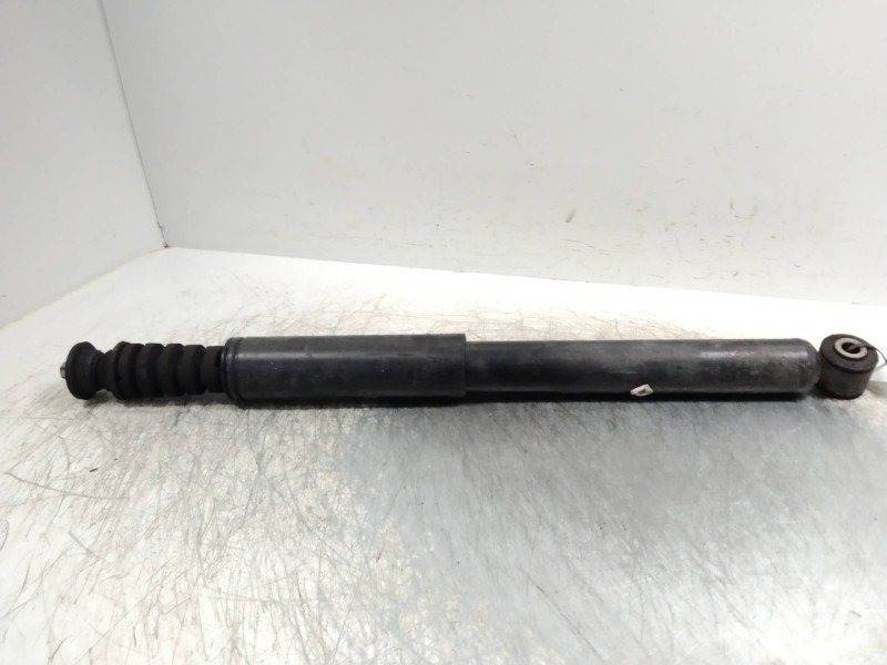 Recambio de amortiguador trasero para renault clio iii 1.5 dci diesel cat referencia OEM IAM   