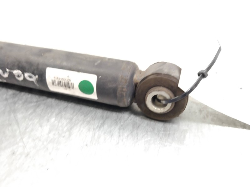 Recambio de amortiguador trasero para renault clio grandtour dynamique referencia OEM IAM   