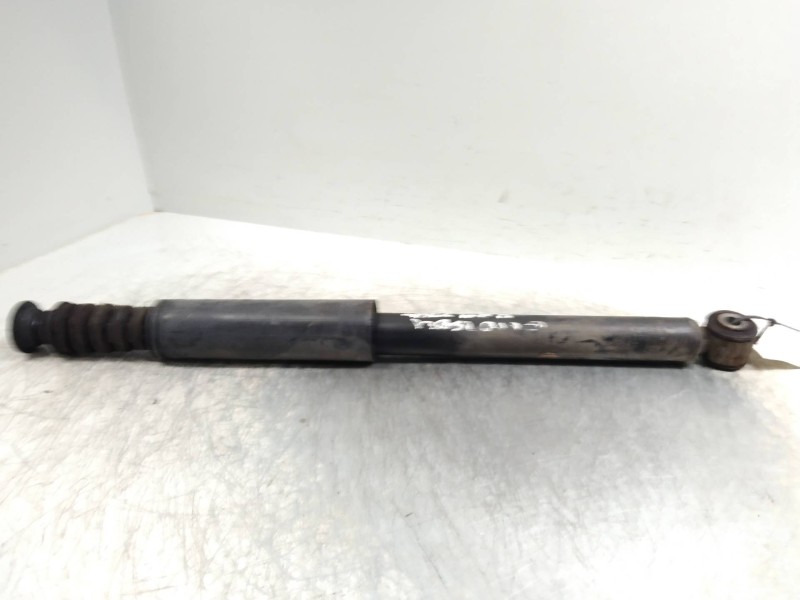 Recambio de amortiguador trasero para renault clio iii 1.5 dci diesel referencia OEM IAM   