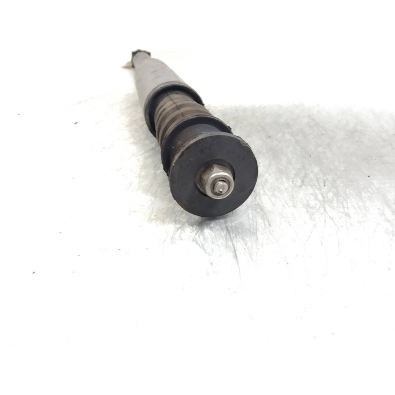 Recambio de amortiguador trasero para renault clio iii 1.5 dci diesel referencia OEM IAM   