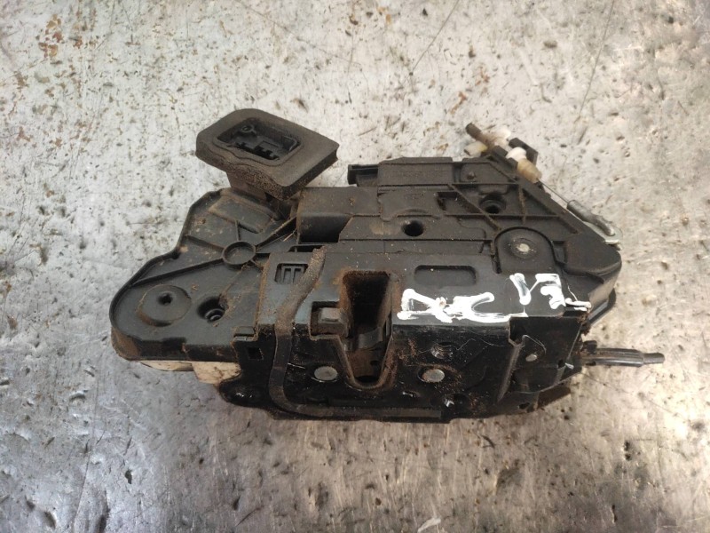 Recambio de motor cierre centralizado delantero izquierdo para skoda yeti active referencia OEM IAM 5K1837015B  