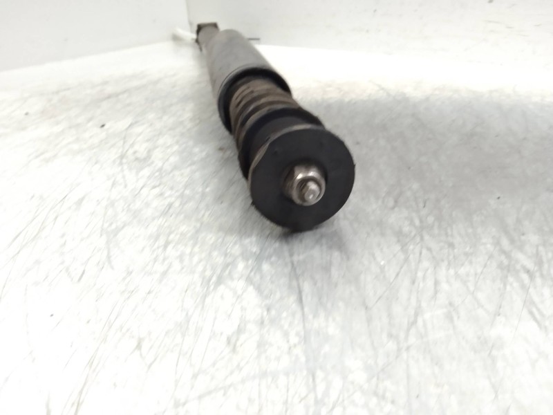 Recambio de amortiguador trasero para renault clio iii 1.5 dci diesel referencia OEM IAM   