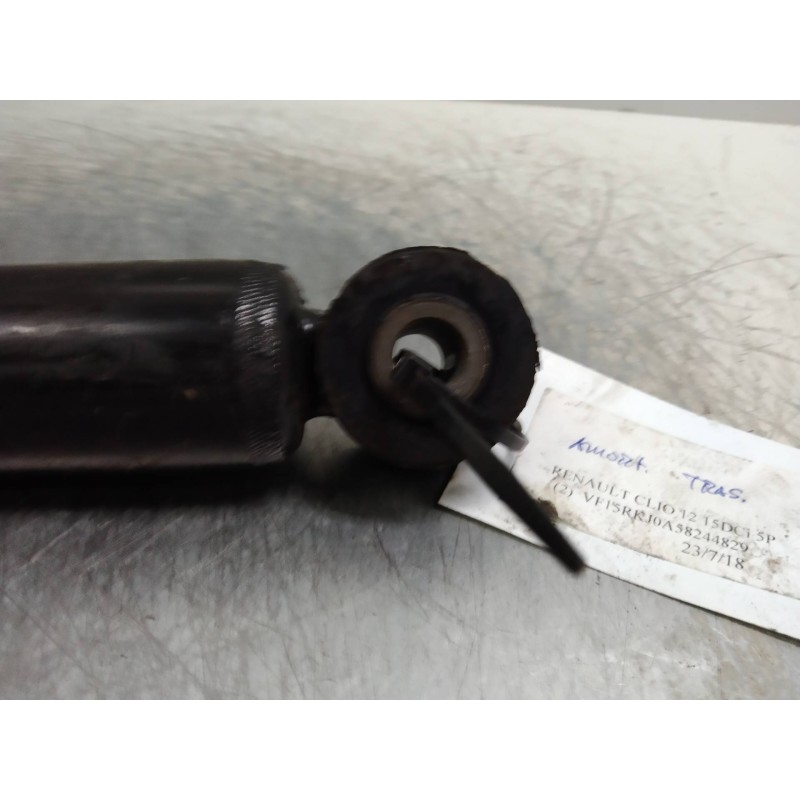 Recambio de amortiguador trasero para renault clio iv 1.5 dci diesel fap referencia OEM IAM   