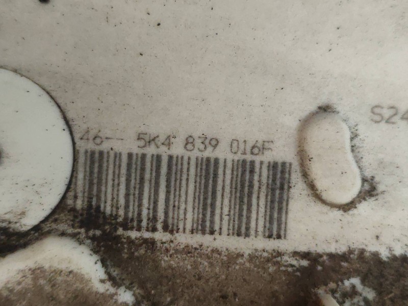 Recambio de motor cierre centralizado trasero derecho para skoda yeti active referencia OEM IAM 5K4839016F  