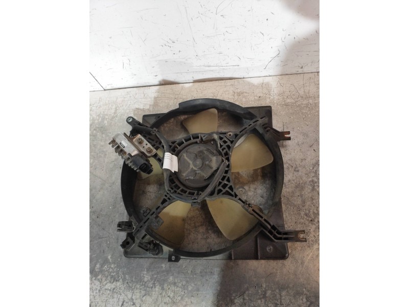 Recambio de electroventilador para mitsubishi galant berlina (ea0) 2400 gls referencia OEM IAM  1049933012 