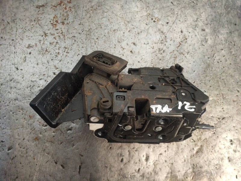 Recambio de motor cierre centralizado trasero izquierdo para skoda yeti active referencia OEM IAM 5K4839015F  