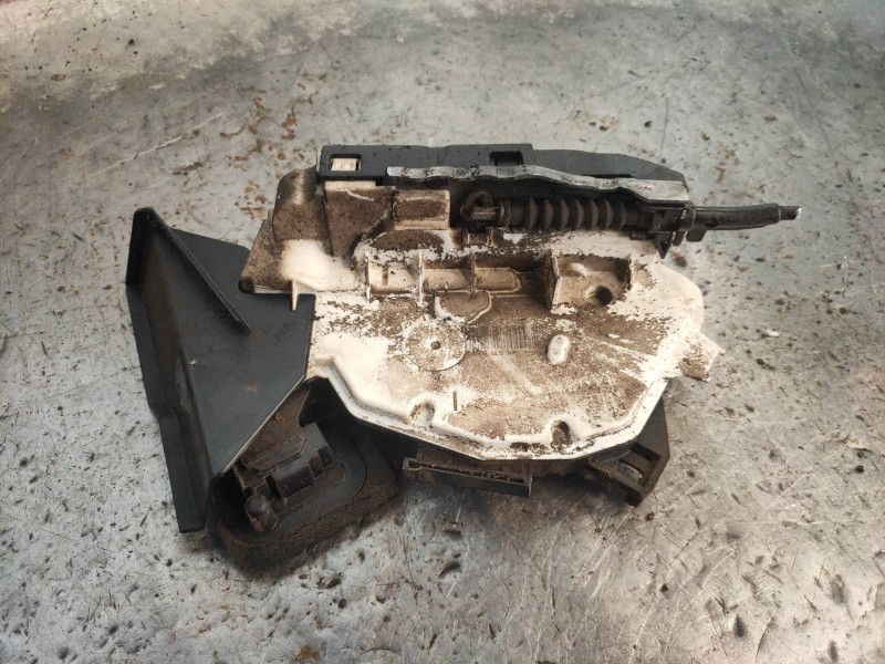 Recambio de motor cierre centralizado trasero izquierdo para skoda yeti active referencia OEM IAM 5K4839015F  