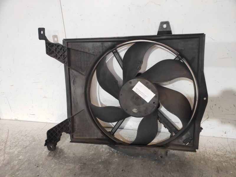 Recambio de electroventilador para mitsubishi space star (dg0) 1900 di-d comfort referencia OEM IAM 30899008 ETP9344 