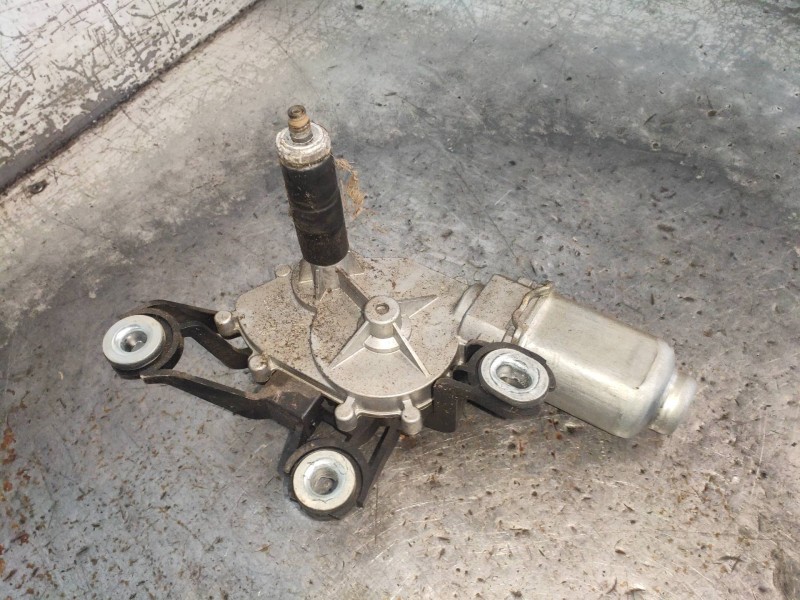 Recambio de motor limpia trasero para skoda yeti active referencia OEM IAM   