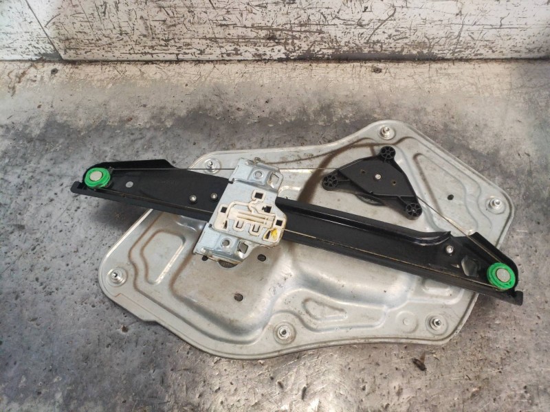 Recambio de elevalunas delantero derecho para skoda yeti active referencia OEM IAM 8K0959812  