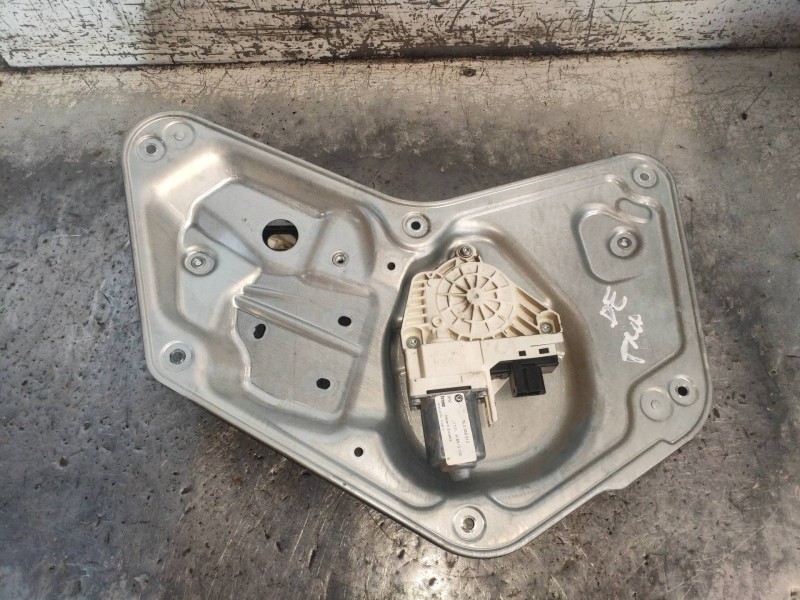Recambio de elevalunas trasero derecho para skoda yeti active referencia OEM IAM 5L0959812  