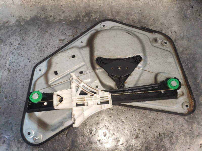 Recambio de elevalunas trasero derecho para skoda yeti active referencia OEM IAM 5L0959812  