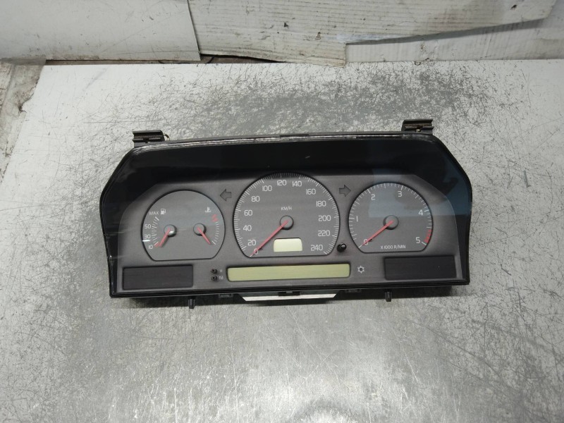 Recambio de cuadro instrumentos para volvo v70 familiar tdi / d referencia OEM IAM 9168144 9451530 