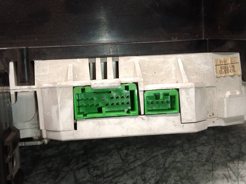 Recambio de cuadro instrumentos para volvo v70 familiar tdi / d referencia OEM IAM 9168144 9451530 
