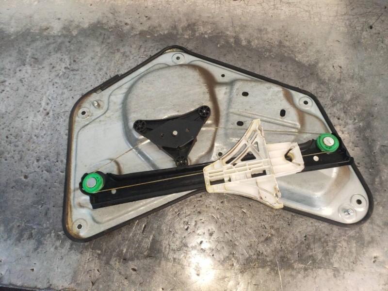 Recambio de elevalunas trasero izquierdo para skoda yeti active referencia OEM IAM 5L0959811  