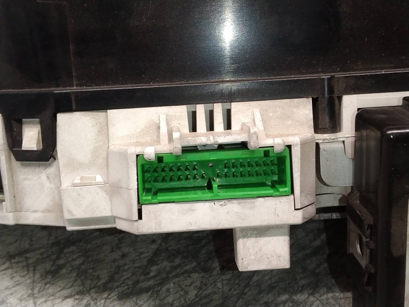 Recambio de cuadro instrumentos para volvo v70 familiar tdi / d referencia OEM IAM 9168144 9451530 