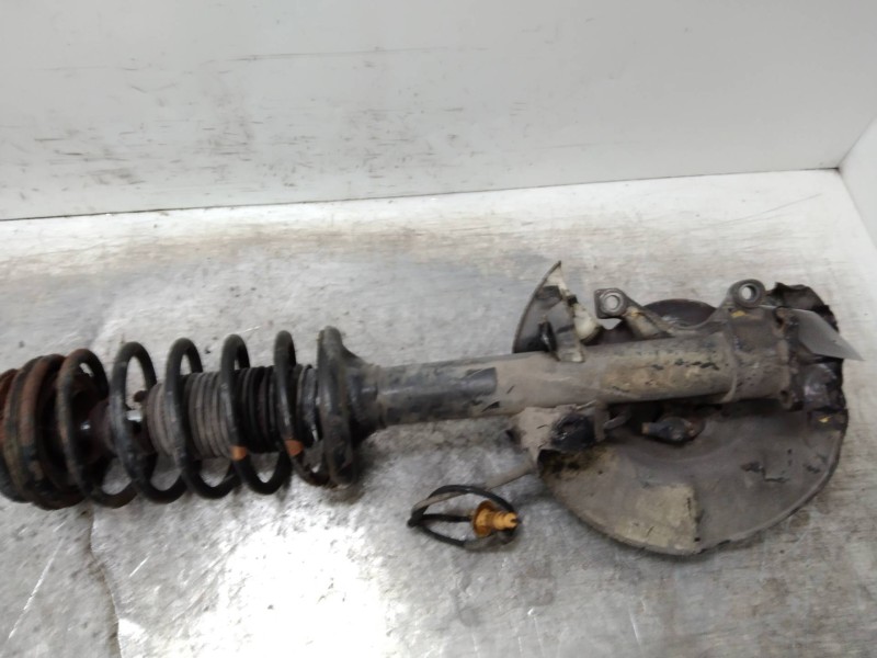 Recambio de mangueta delantera izquierda para bmw serie 7 (e32) 735i referencia OEM IAM   