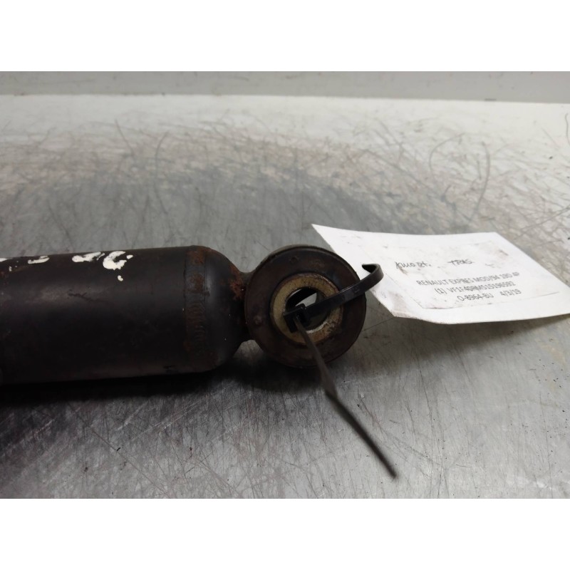 Recambio de amortiguador trasero para renault rapid/express (f40) 1.9 d familiar (f40p) referencia OEM IAM    Recambio de amortiguador trasero para renault rapid/express (f40) 1.9 d familiar (f40p) referencia OEM IAM