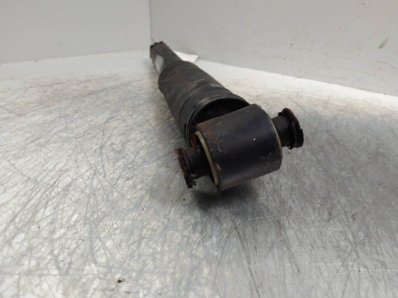 Recambio de amortiguador trasero para renault espace iv (jk0) 1.9 dci diesel referencia OEM IAM   