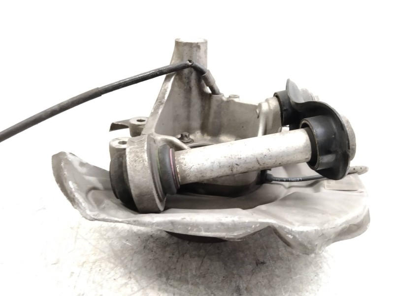 Recambio de mangueta trasera izquierda para bmw serie 7 (e65/e66) 3.6 v8 32v cat referencia OEM IAM   