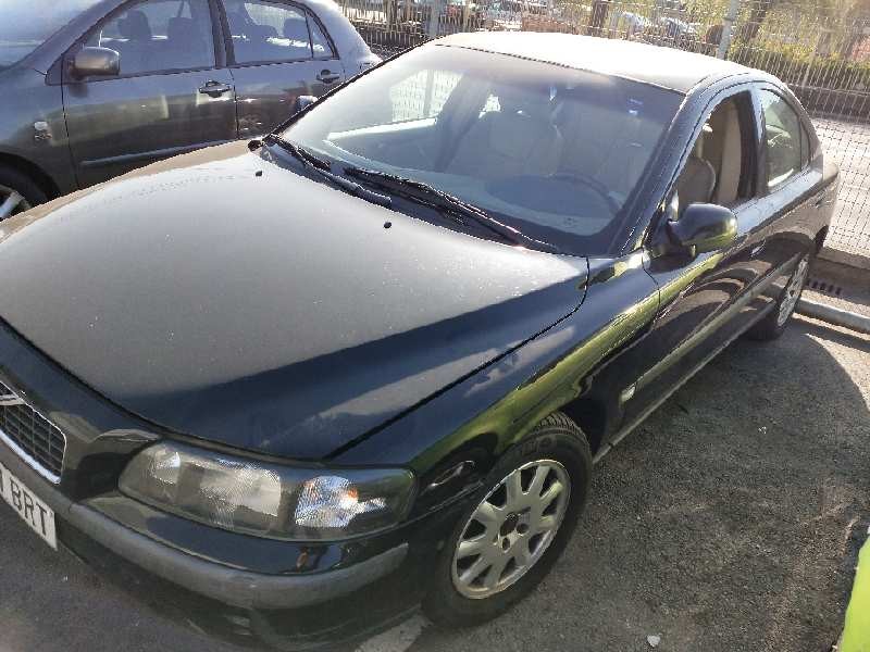volvo s60 berlina del año 2002
