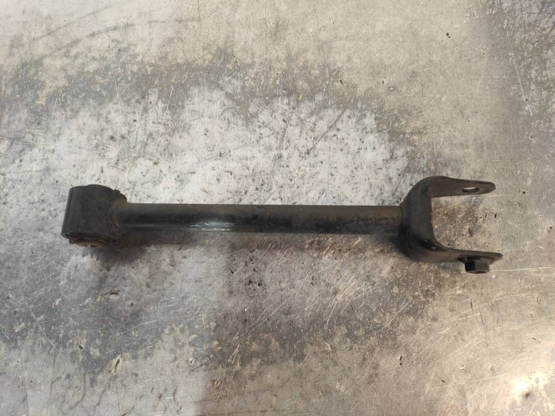 Recambio de brazo suspension superior trasero izquierdo para mazda 6 kombi ()(.2012) 2.2 turbodiesel cat referencia OEM IAM   