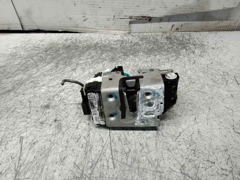 Recambio de motor cierre centralizado trasero izquierdo para dodge caliber se referencia OEM IAM 04589415AE D1037 5P