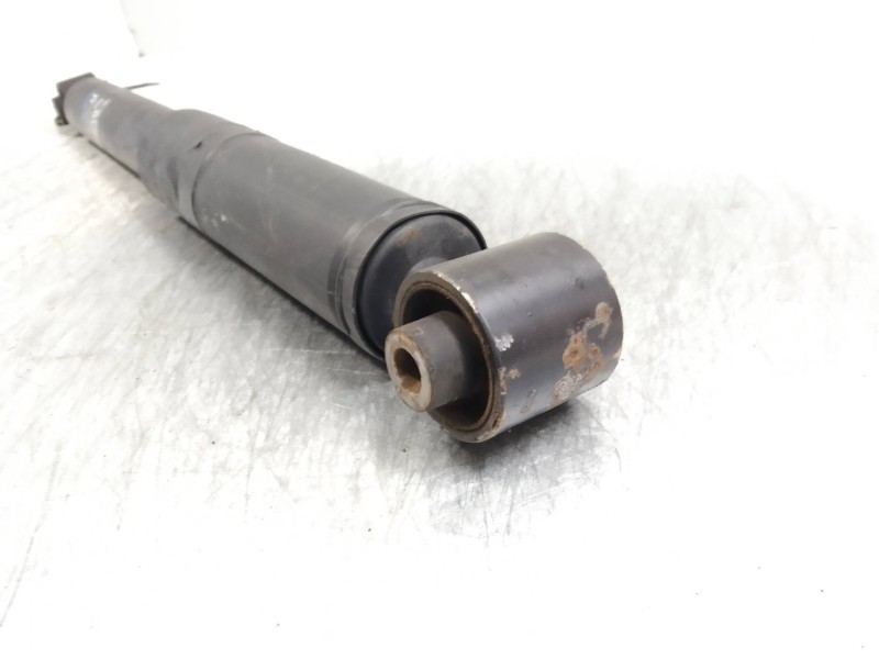 Recambio de amortiguador trasero para renault koleos 2.0 dci diesel fap referencia OEM IAM   