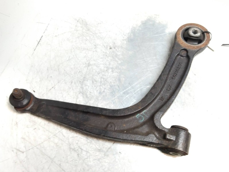 Recambio de brazo suspension inferior delantero derecho para fiat nuova 500 (150) lounge referencia OEM IAM 50710290  