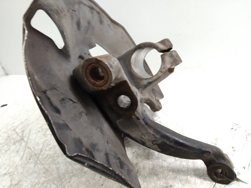 Recambio de mangueta delantera derecha para bmw serie 7 (e38) 4.0 v8 32v cat referencia OEM IAM   