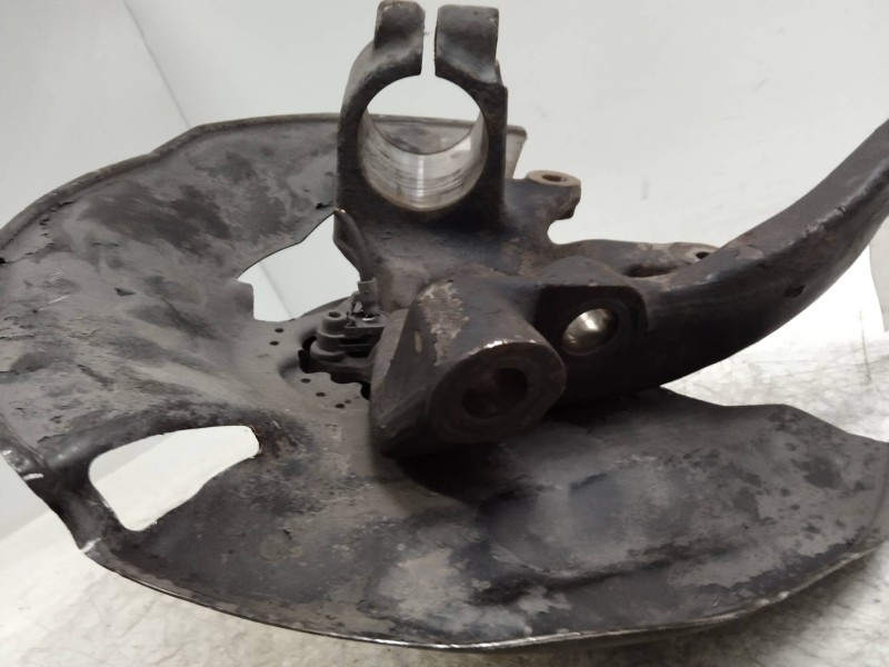 Recambio de mangueta delantera derecha para bmw serie 7 (e38) 5.4 v12 cat referencia OEM IAM   