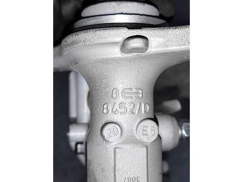 Recambio de bomba freno para nissan juke (f15) 1.5 turbodiesel cat referencia OEM IAM 8452D  